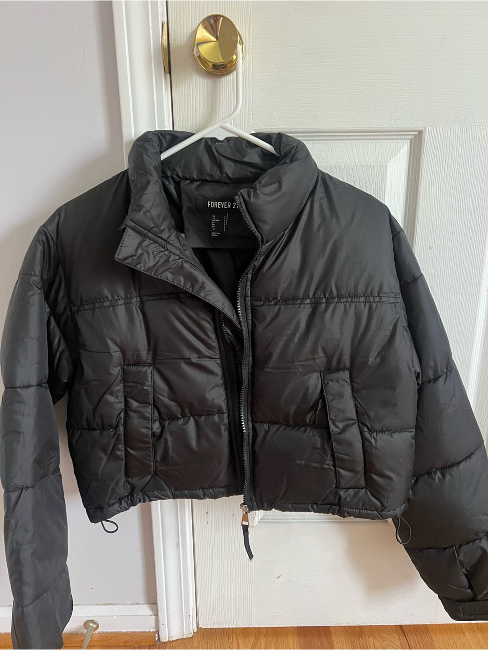 Forever 21 Black Cropped Puffer Coat